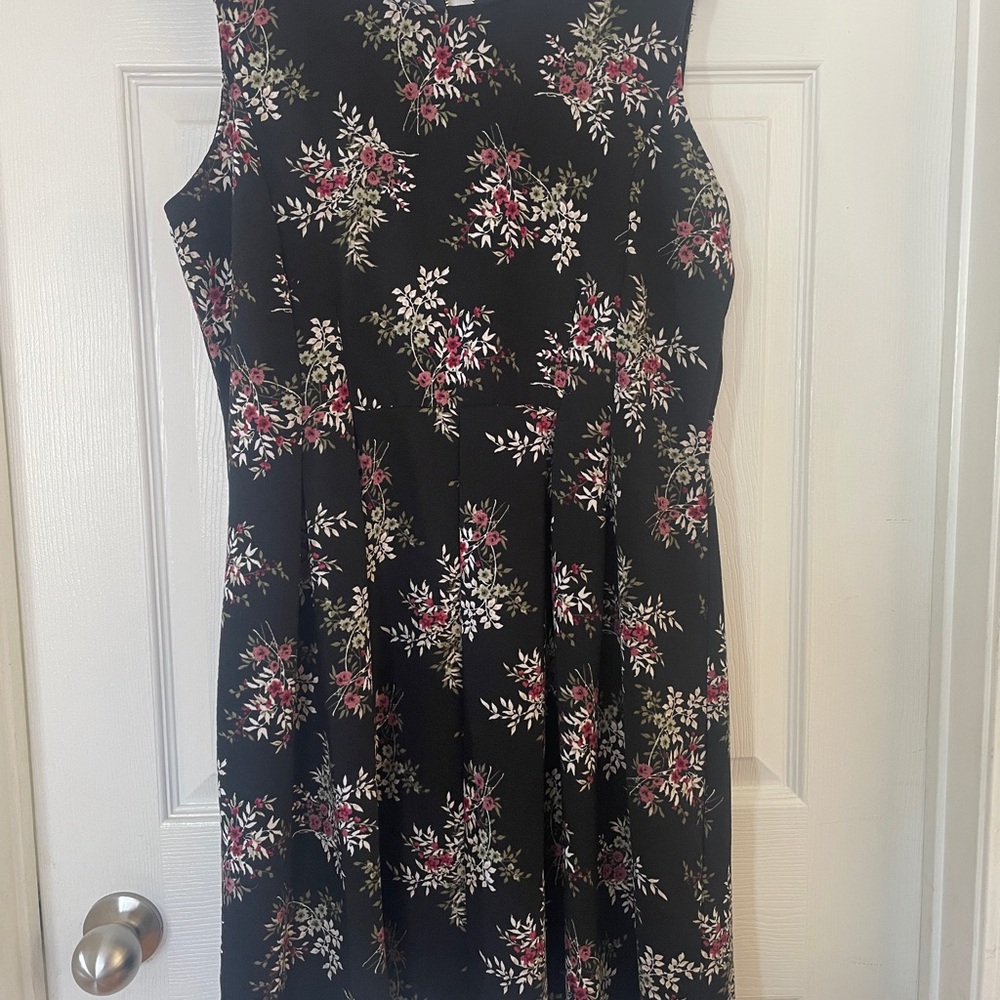 Floral Sleeveless Black Dress
